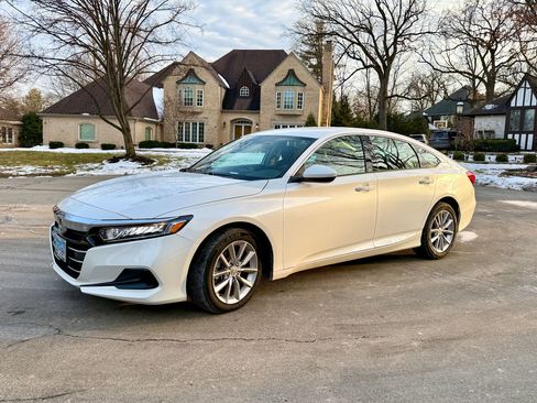 Used 2022 Honda Accord LX image 1