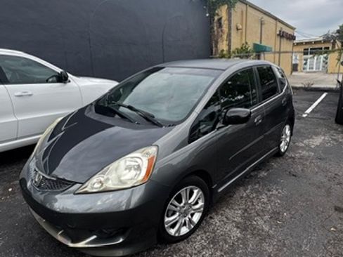 Used 2011 Honda Fit Sport image 2