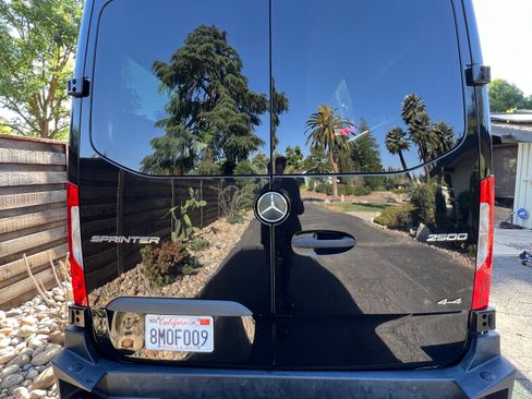 Used 2019 Mercedes-Benz Sprinter 2500 image 15