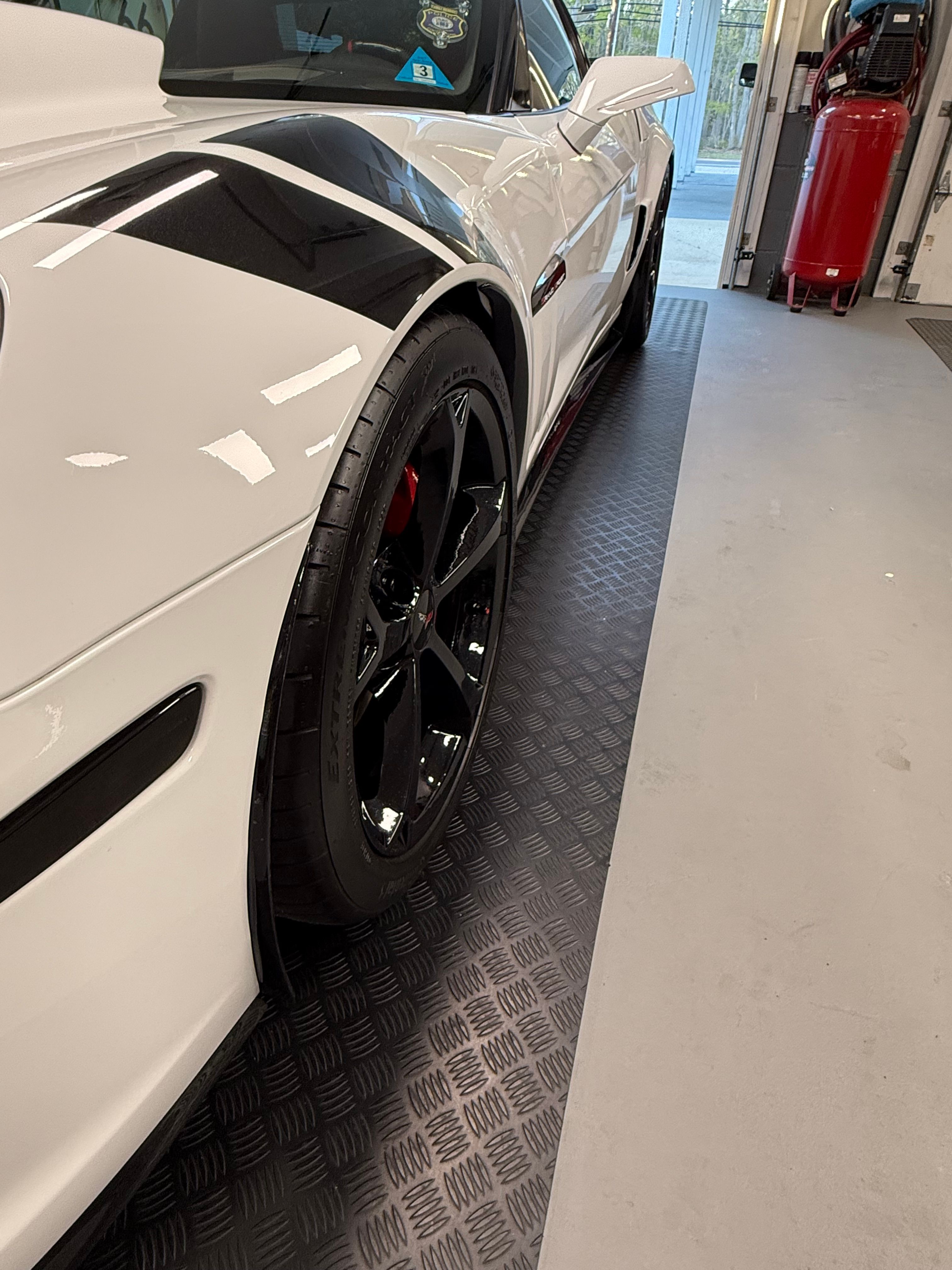 Used 2013 Chevrolet Corvette Grand Sport w/ 2LT Preferred Equipment Group RWD image 19
