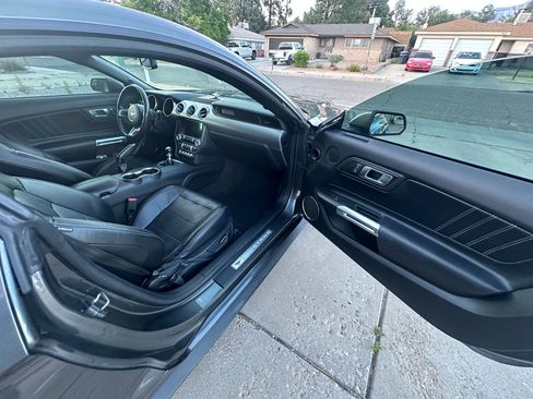 Used 2018 Ford Mustang GT Premium w/ Black Accent Package RWD image 22