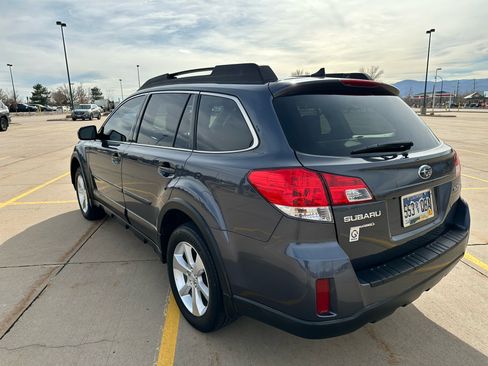 Used 2014 Subaru Outback 2.5i Limited w/ Moonroof Package image 6