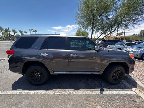 Used 2011 Toyota 4Runner SR5 RWD image 5