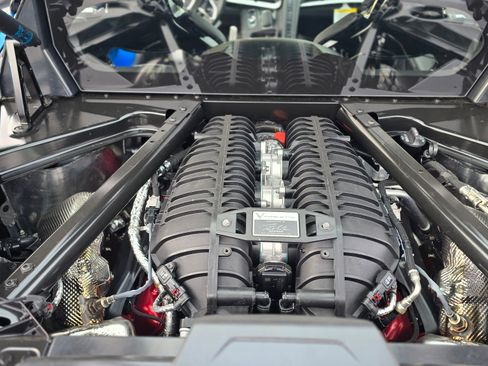 Used 2025 Chevrolet Corvette Z06 image 9