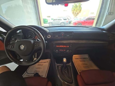 Used 2011 BMW 128i Convertible w/ M Sport Pkg image 10