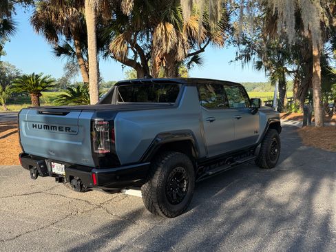 Used 2024 GMC Hummer EV 3X w/ Omega Edition AWD/4WD image 6