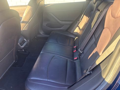 Used 2018 Tesla Model 3 Long Range image 12
