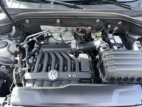 Used 2018 Volkswagen Atlas S image 30