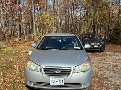 Used 2009 Hyundai Elantra GLS w/ Popular Equipment Pkg 2 image 1