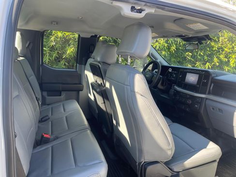 Used 2023 Ford F250 XL w/ XL Chrome Package image 16