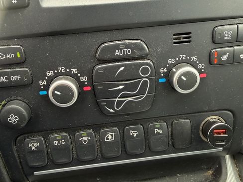 Used 2014 Volvo XC90 3.2 R-Design image 14