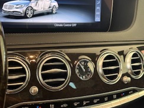 Used 2019 Mercedes-Benz S 560 Sedan image 20