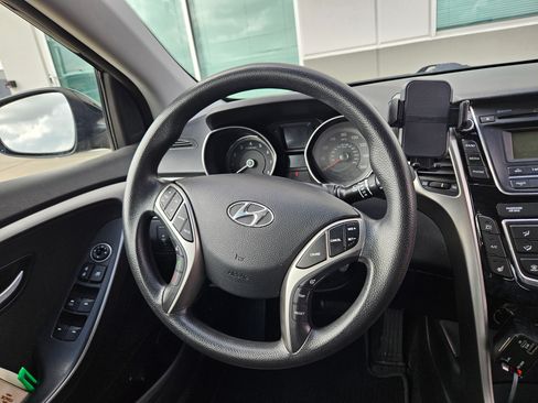 Used 2013 Hyundai Elantra GT image 22