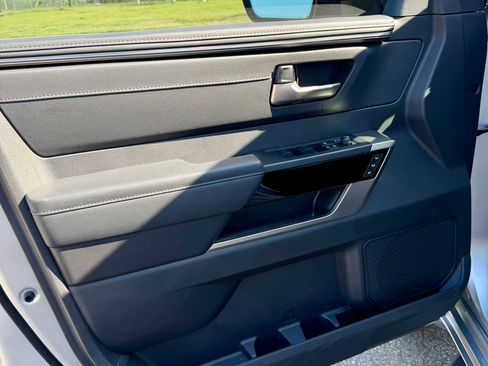 Used 2024 Toyota Tundra Limited image 14