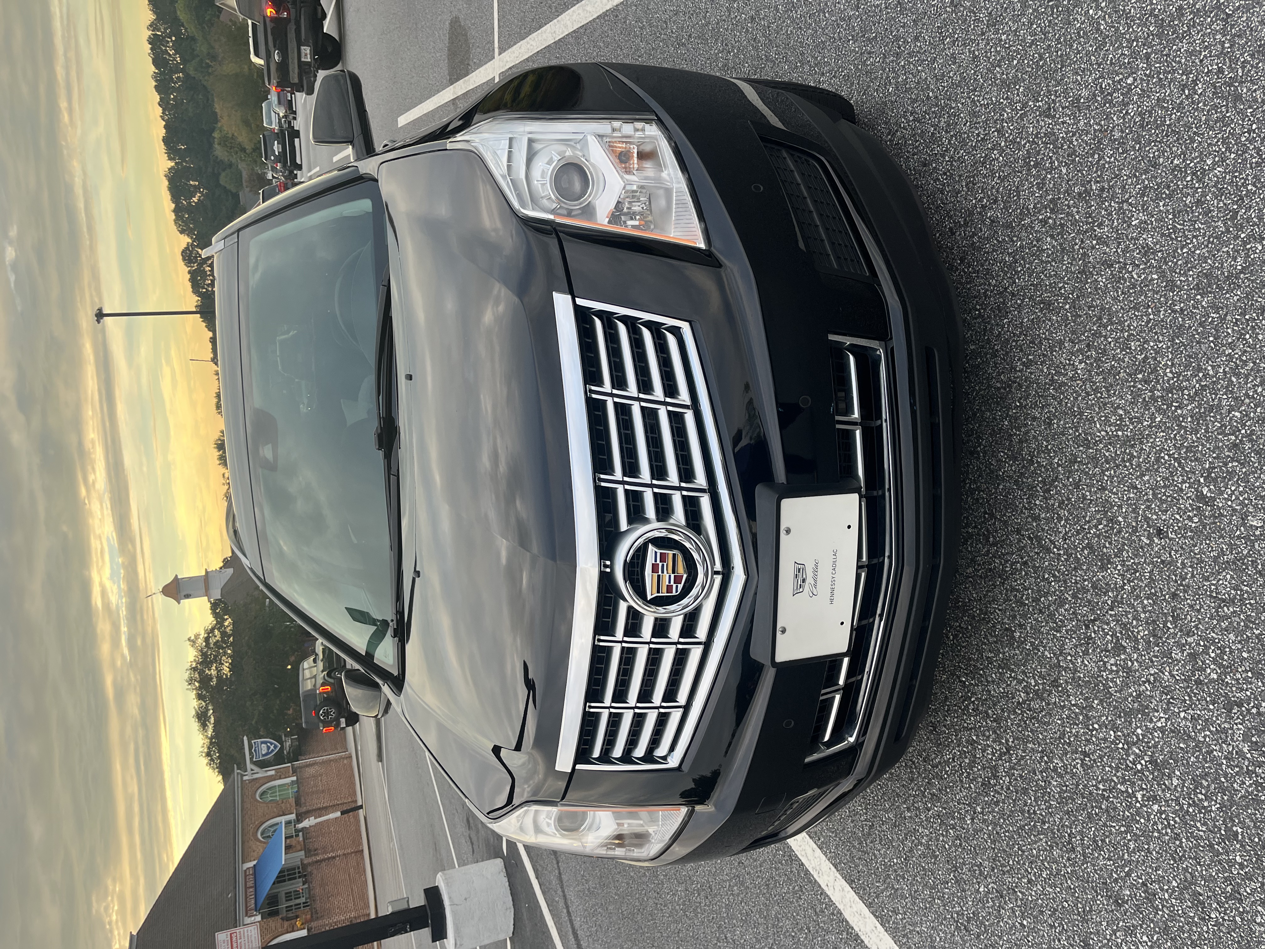 Used 2015 Cadillac SRX Luxury w/ Driver Awareness Package FWD image 1