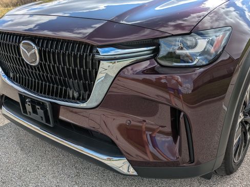 Used 2024 MAZDA CX-90 Plug-In Hybrid w/ Premium Pkg image 10