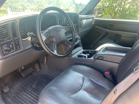 Used 2004 GMC Sierra 1500 SLT w/ Light Duty Power Package RWD image 5