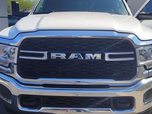 Used 2019 RAM 3500 Tradesman image 10