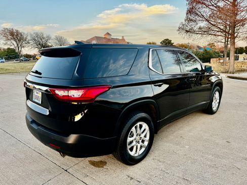 Used 2019 Chevrolet Traverse LS image 6