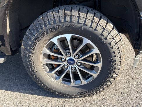 Used 2019 Ford F150 XLT w/ Equipment Group 302A Luxury AWD/4WD image 14