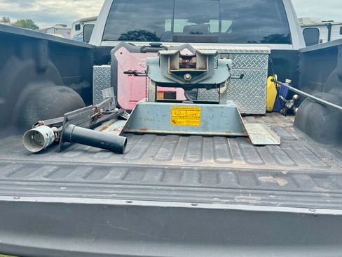 Used 2016 RAM 3500 Laramie w/ Cold Weather Group image 6