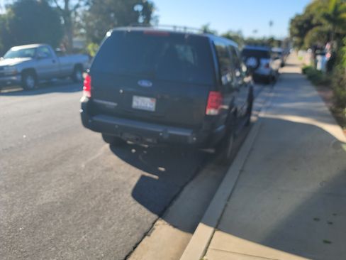 Used 2004 Ford Expedition Eddie Bauer image 3