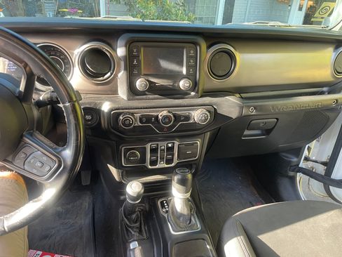 Used 2020 Jeep Wrangler Unlimited Sport S AWD/4WD image 5