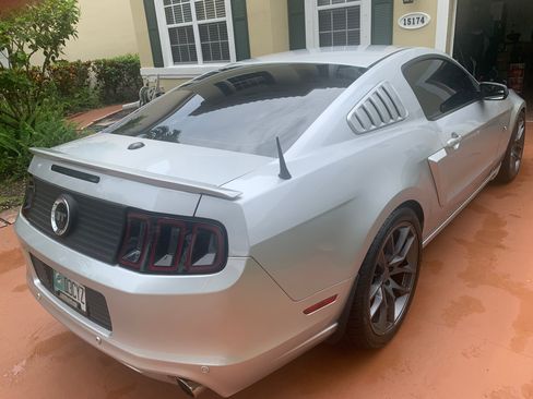 Used 2013 Ford Mustang GT Premium w/ Electronics Pkg RWD image 15