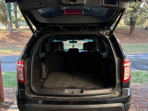 Used 2011 Ford Explorer XLT w/ 202A Rapid Spec Order Code image 5