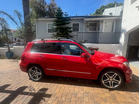 Used 2015 Mercedes-Benz GLK 350 GLK 350 Sport Utility 4D image 2