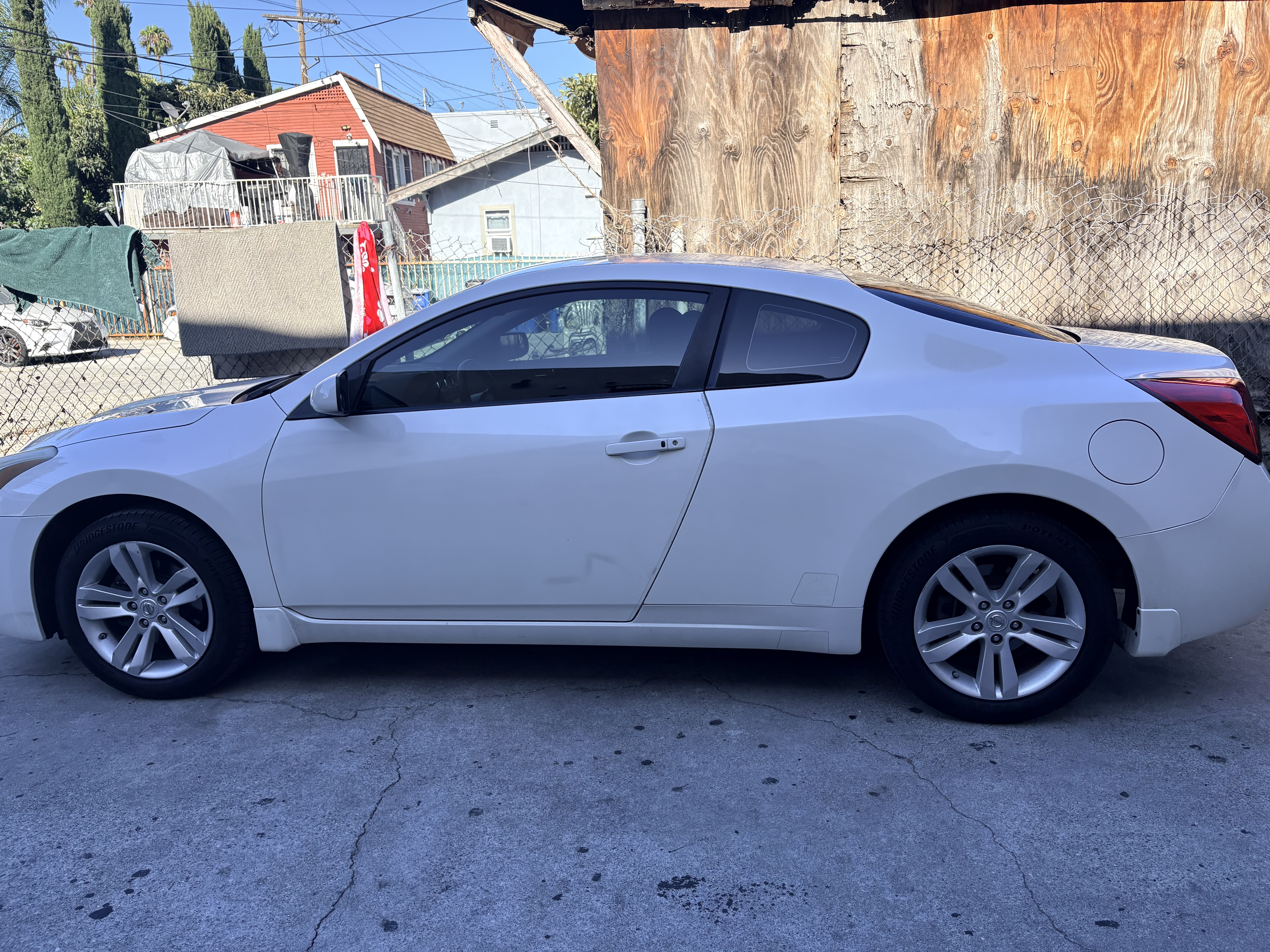 Used 2010 Nissan Altima 2.5 S FWD image 2
