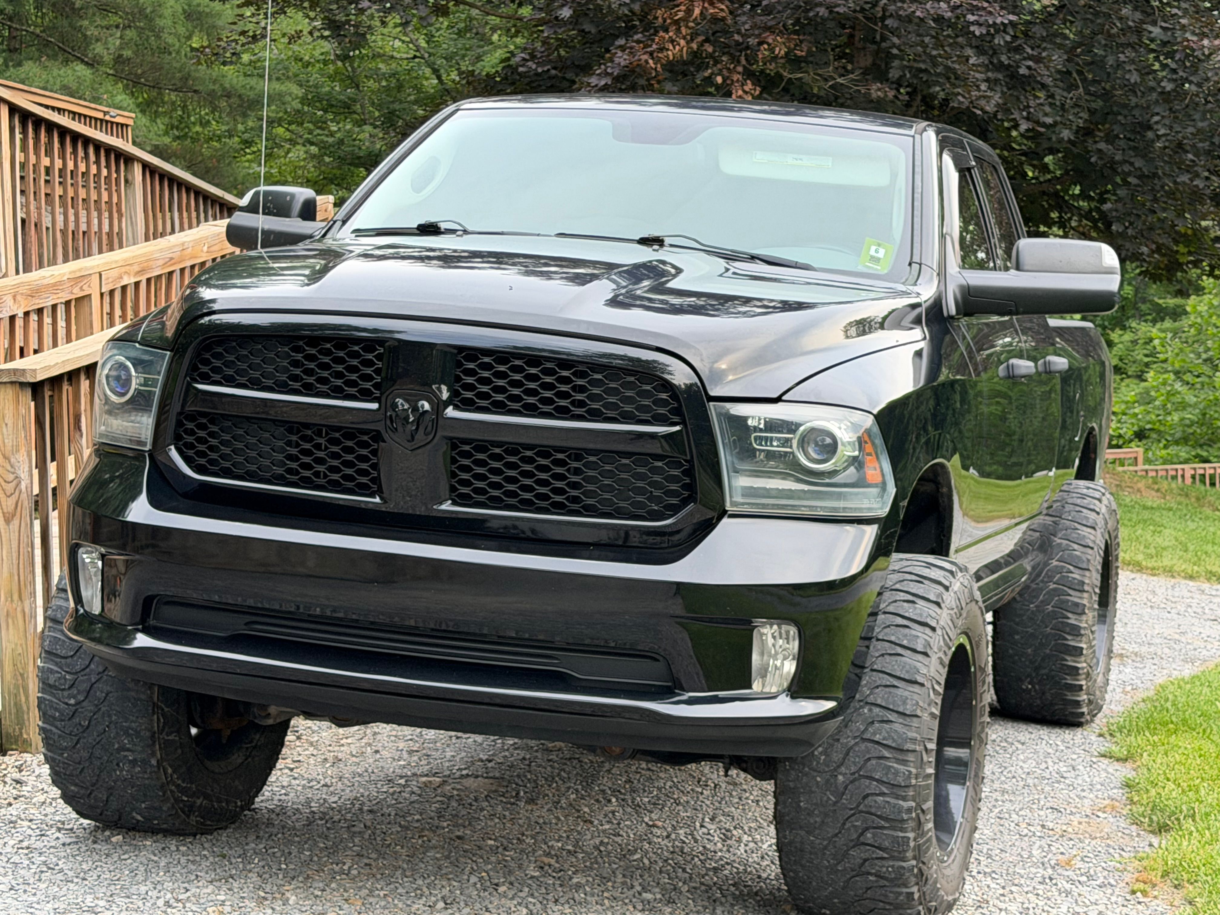 Used 2014 RAM 1500 Express w/ Black Ram 1500 Express Group AWD/4WD image 2