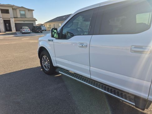 Used 2018 Ford F150 Lariat AWD/4WD image 11