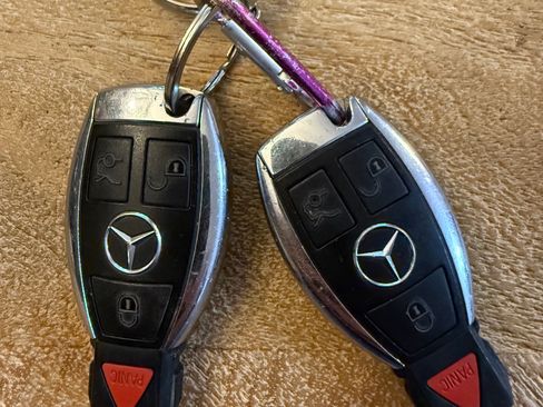 Used 2011 Mercedes-Benz C 300 4MATIC Sedan image 11