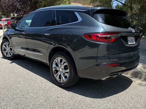 Used 2019 Buick Enclave Avenir w/ Avenir Technology Package AWD/4WD image 12
