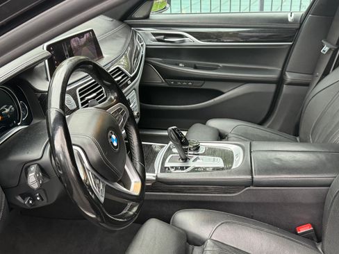 Used 2019 BMW 740i xDrive w/ Executive Package AWD/4WD image 15
