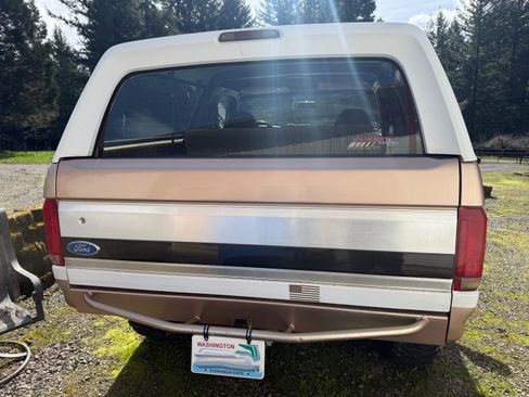 Used 1996 Ford Bronco image 4