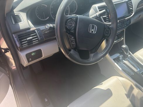 Used 2016 Honda Accord EX-L image 17