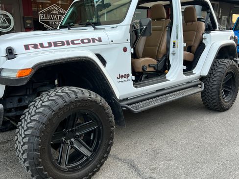 Used 2021 Jeep Wrangler Unlimited Rubicon image 2