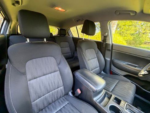 Used 2017 Kia Sportage LX FWD image 13