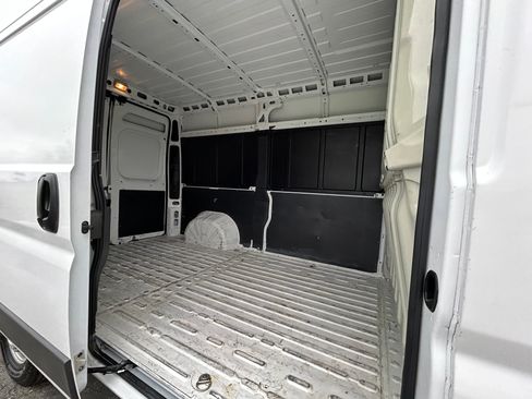 Used 2018 RAM ProMaster 2500 image 11