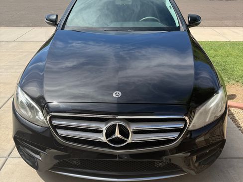 Used 2019 Mercedes-Benz E 300 image 1