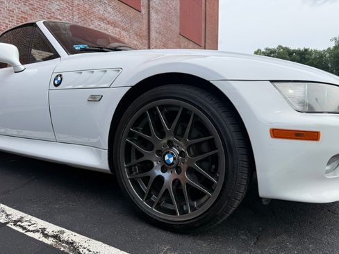 Used 2001 BMW Z3 3.0i RWD image 17