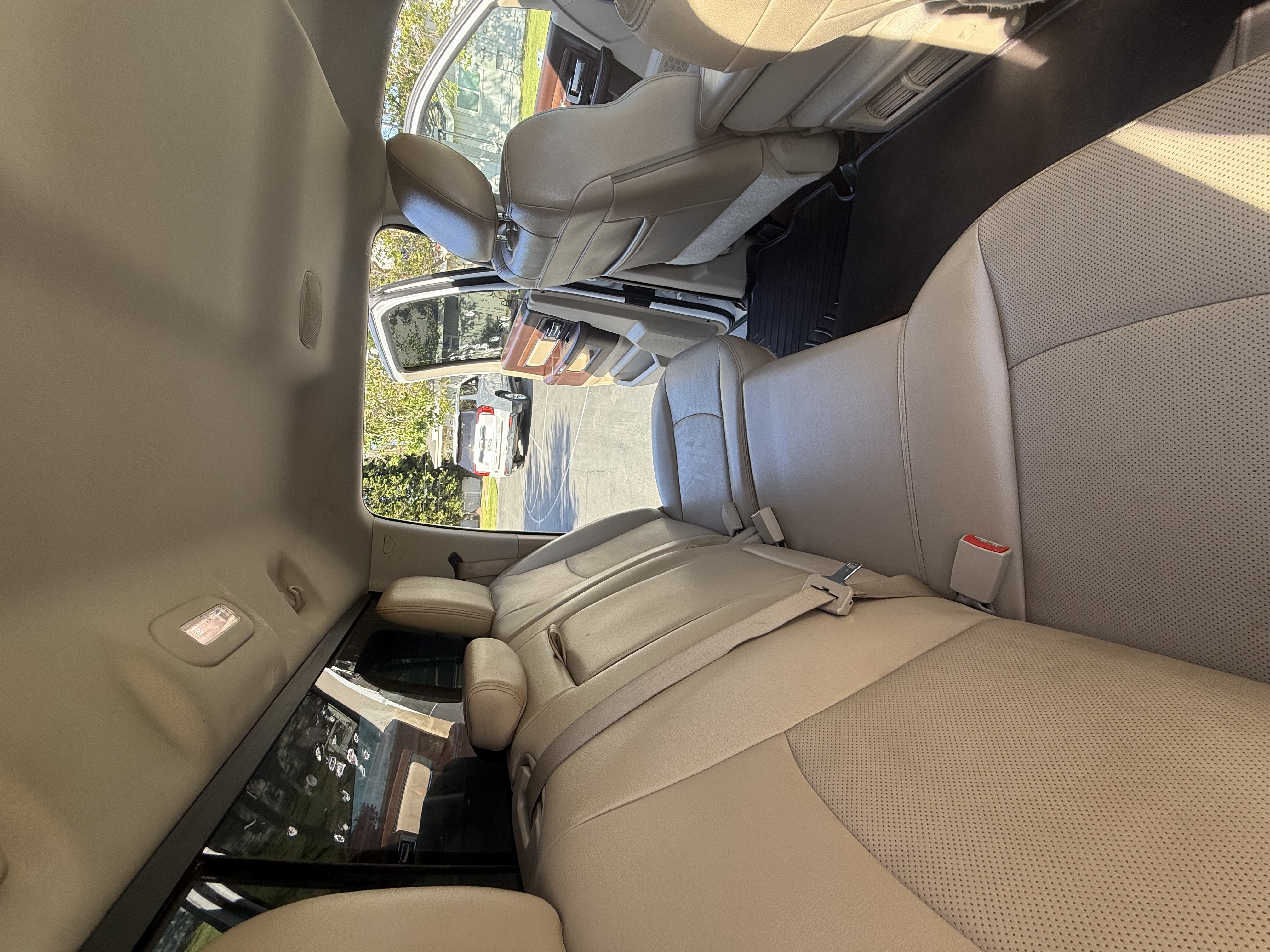 Used 2016 RAM 2500 Laramie w/ Convenience Group RWD image 16
