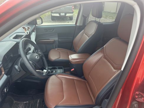 Used 2023 Ford Maverick Lariat w/ Lariat Luxury Package image 5