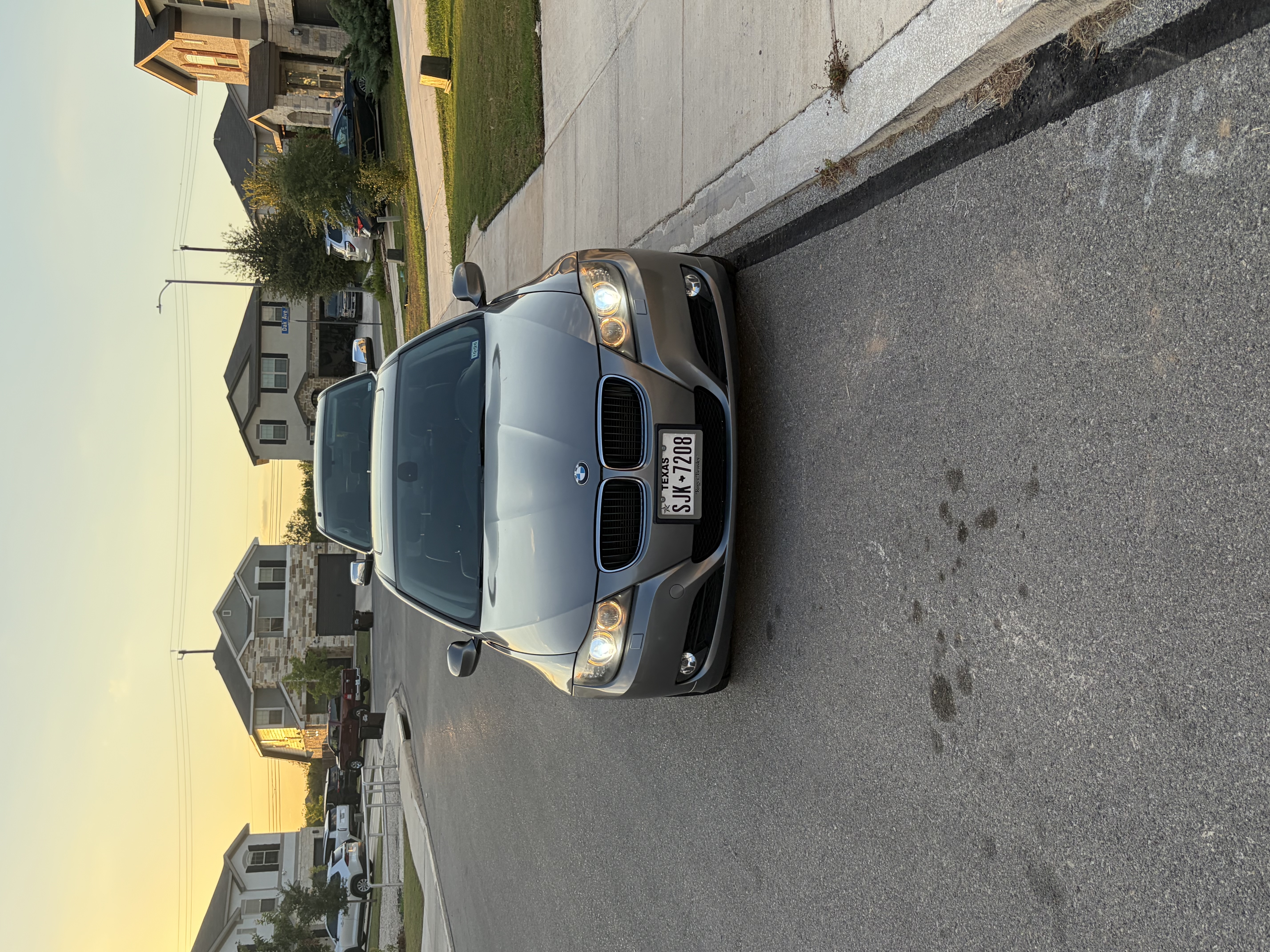 Used 2011 BMW 328i xDrive Sedan AWD/4WD image 1