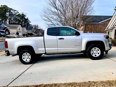 Used 2018 Chevrolet Colorado W/T image 5