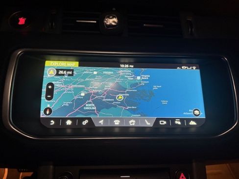 Used 2017 Land Rover Range Rover Evoque SE image 23