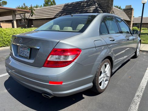 Used 2011 Mercedes-Benz C 300 Sedan image 9
