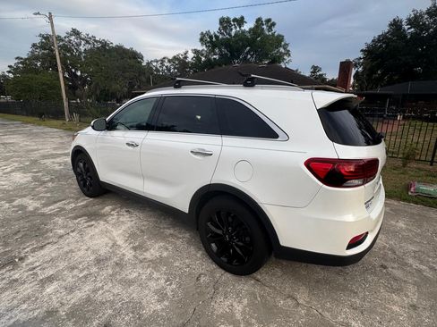 Used 2020 Kia Sorento EX FWD image 2